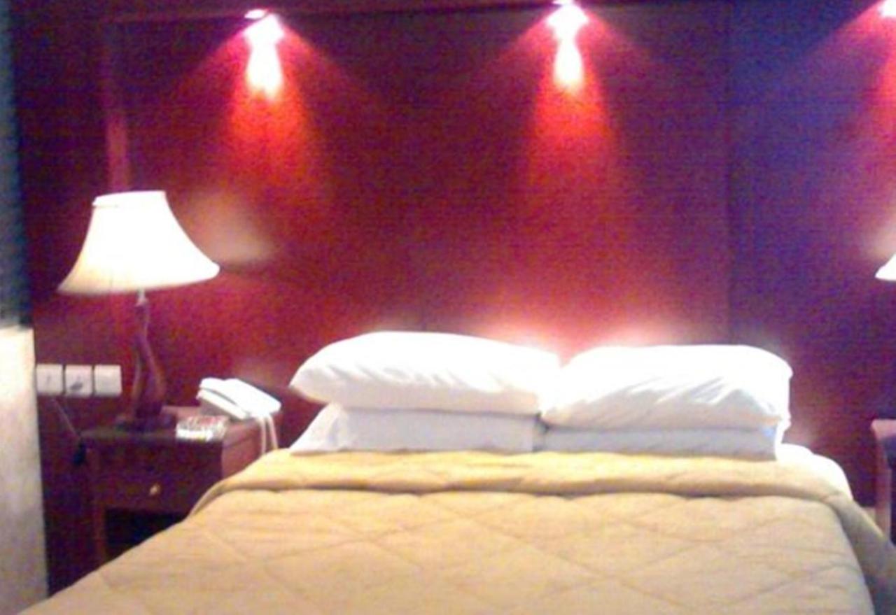 Al Higgi Hotel Yanbu Pokoj fotografie